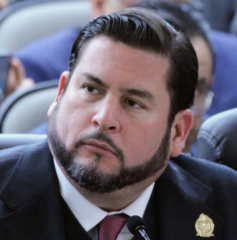 Regidor Miguel Loza en programa